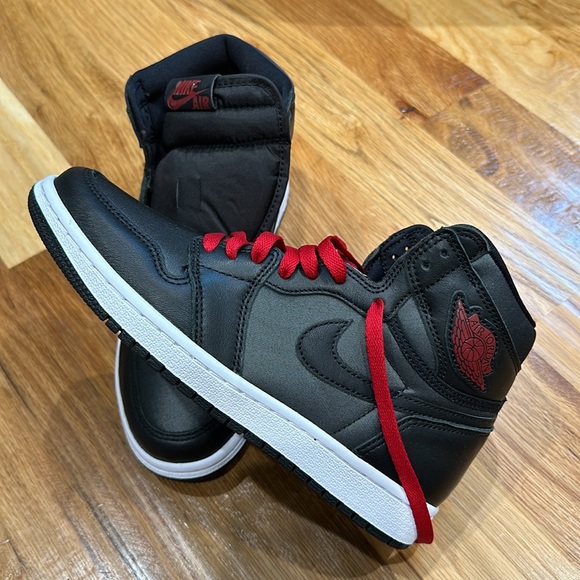 Air Jordan 1 retro high OG black gym red - Picture 2 of 2